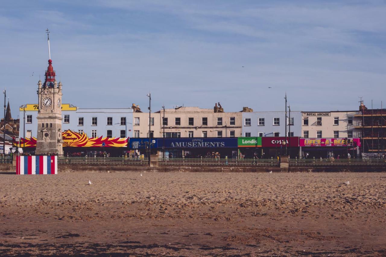 The Sunset Apartment - Margate Beach - By Goldex Coastal Breaks Kültér fotó